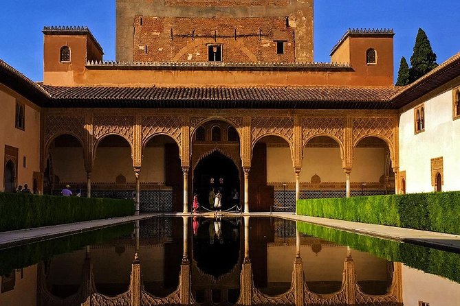 Granada: Alhambra Comlex + Nasrid Palaces + Alcazaba Guided Tour - Cancellation Policy