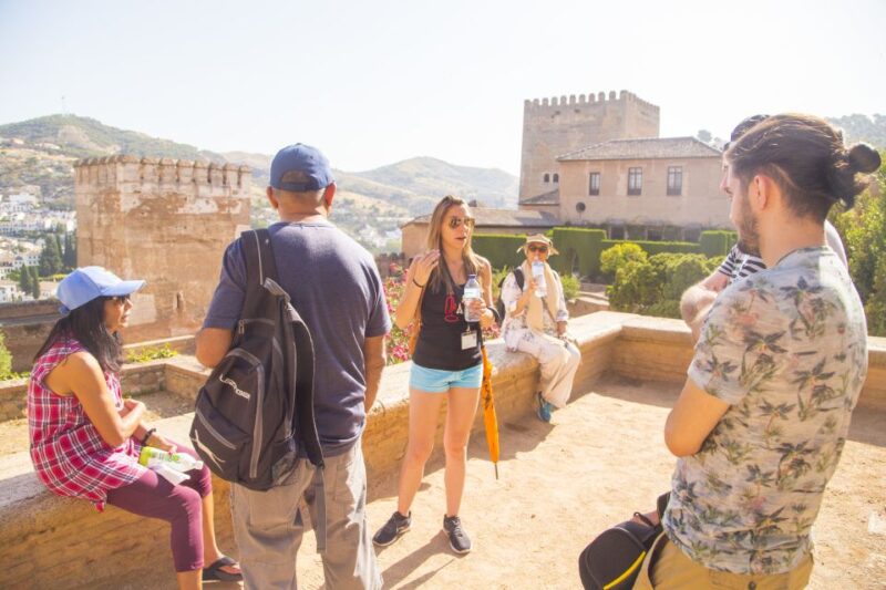 Granada: Alhambra Complex Guided Tour With Ticket - Guided Exploration