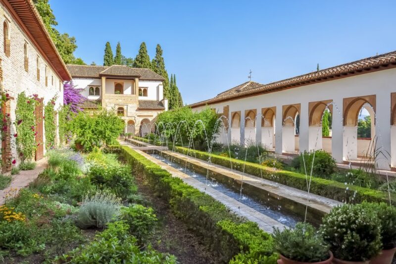 Granada: Alhambra Guided Tour and Arabian Bath and Massage - Participant Requirements