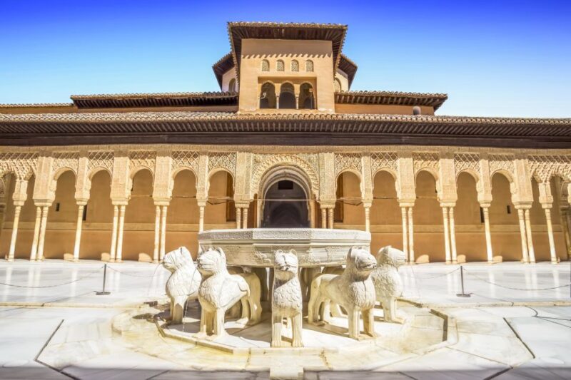 Granada: Alhambra, Nasrid Palaces, and Generalife Tour - Itinerary Highlights