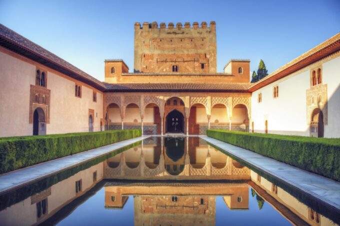 Granada: Alhambra, Nasrid Palaces, and Generalife Tour - Important Information