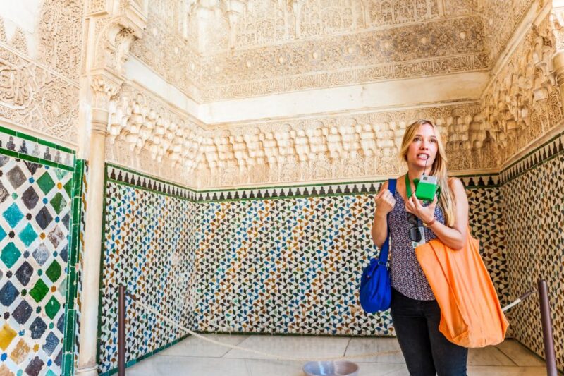 Granada: Alhambra & Nasrid Palaces Tour With Tickets - Important Information