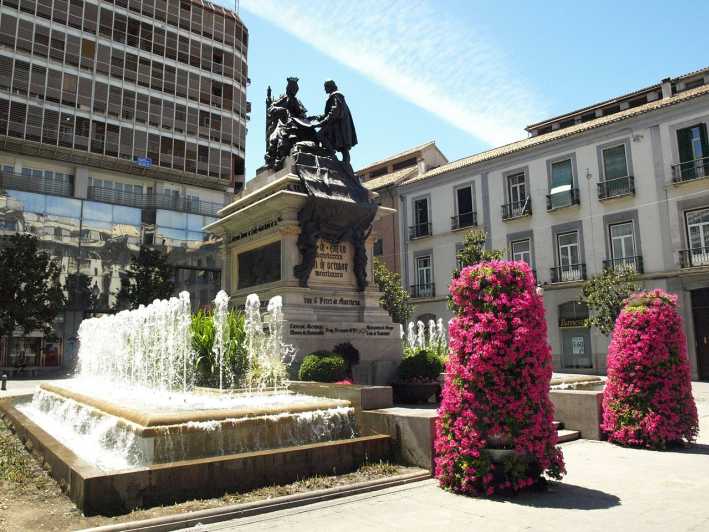 Granada and Albaicin: Historical Private Tour - Tour Features