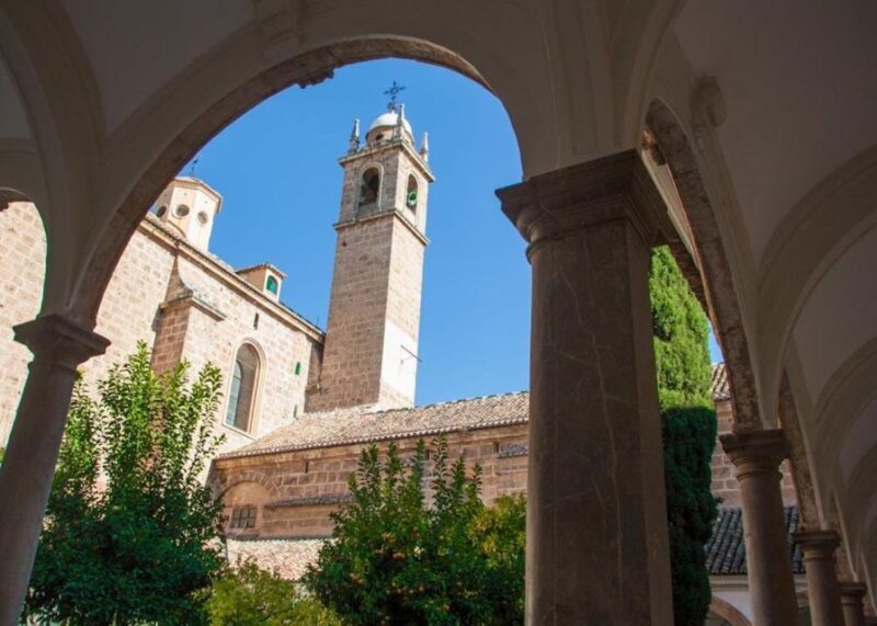 Granada: Cathedral, Royal Chapel & 5 Monuments Combo Ticket - FAQ