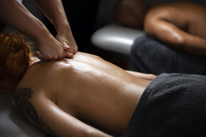 Granada: Couple Massage 80 Minutes - Experience Highlights