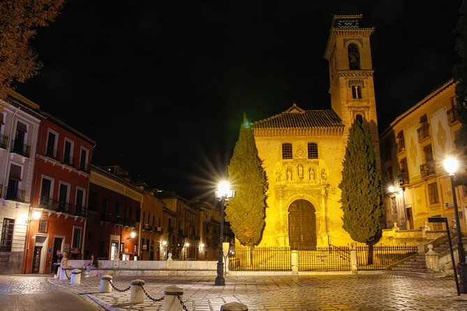 Granada: Dark City. - Tour Accessibility and Capacity