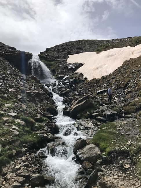 Granada: High Sierra Nevada Hiking Tour to 3000 Meters - Starting the Journey: From Granada to the Mountain Heights