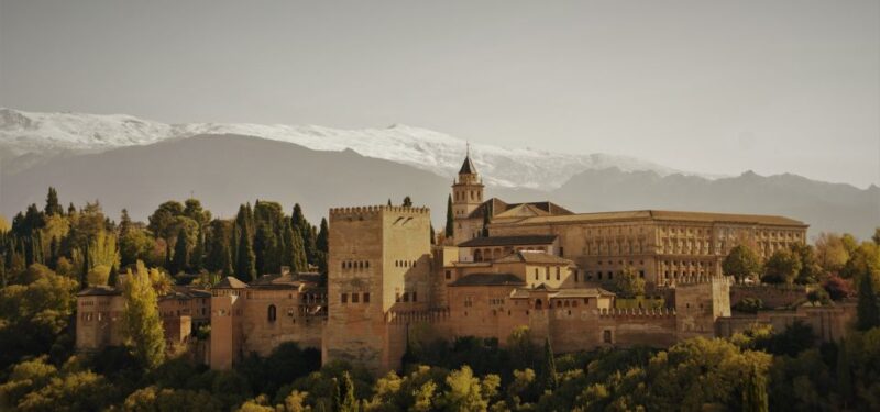 Granada: Private Tour of Albaicín, Sacromonte and Viewpoints - Itinerary Highlights