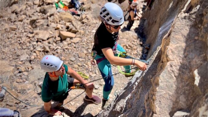 Granada: Sport Lead Rock Climbing Outdoor Course - Daily Schedule