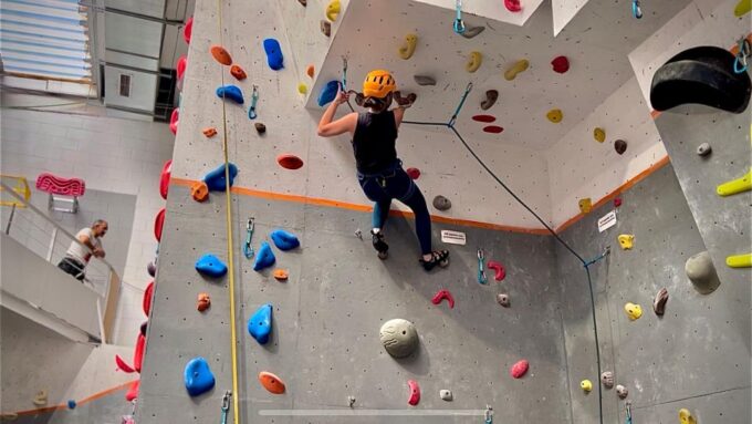 Granada: Sport Lead Rock Climbing Outdoor Course - Exploring the Climbing Locations