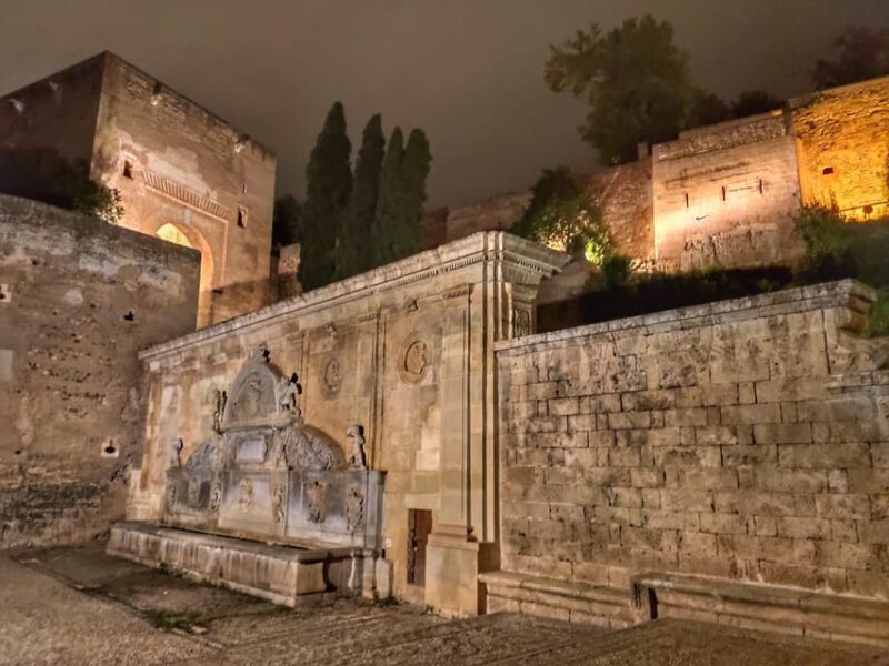 Granada: Sunset Legends of the Alhambra Guided Tour - Why You Might Want to Book This Tour