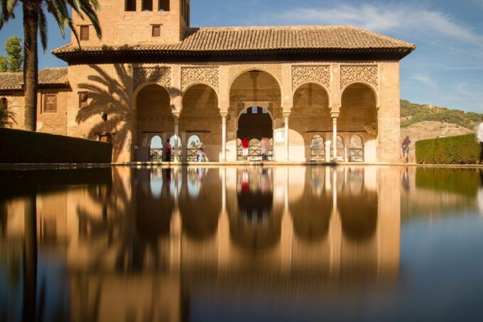 Granada: Tour of Alhambra, Generalife, and Nasrid Palaces - Customer Testimonials and Ratings