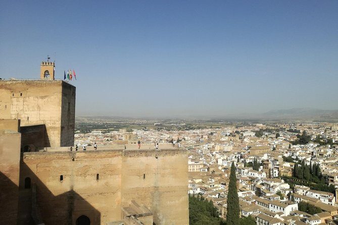 Granada : walking tour with a local guide - An Authentic Introduction to Granada’s Heart