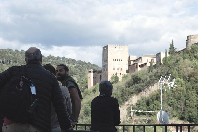 Granadas Hidden Treasures: Albayzin and Sacromonte Walking Tour - Frequently Asked Questions