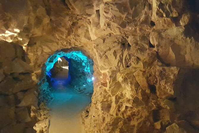 Grand Canyon Caverns, Route 66 thru Crozier Canyon Tour - Discover the Charm of the Grand Canyon Caverns and Route 66 through Crozier Canyon