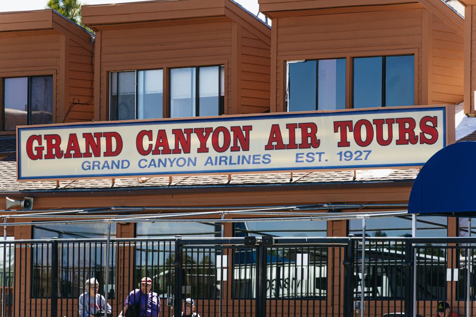Grand Canyon Village: Grand Canyon South Rim Airplane Tour - Multilingual Audio Guide