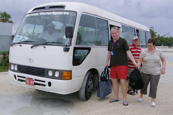 Grand Cayman Private Customized Bus Tour - Key Points