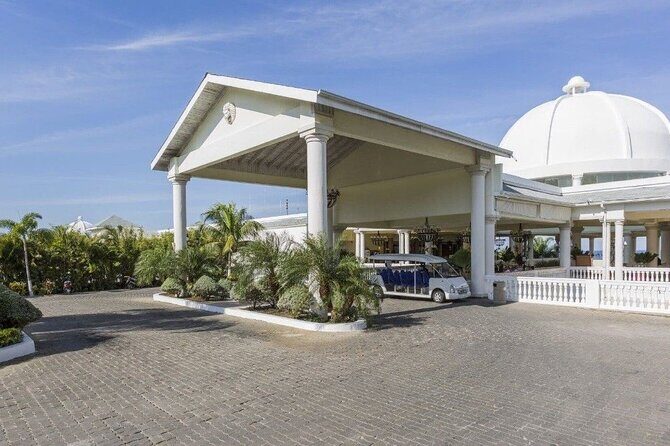 Grand Palladium Private Airport Transfer - Key Points