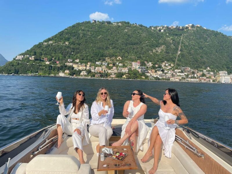 Grand Tour, on luxury speedboat at Lake Como - An In-Depth Look at the Lake Como Luxury Speedboat Tour