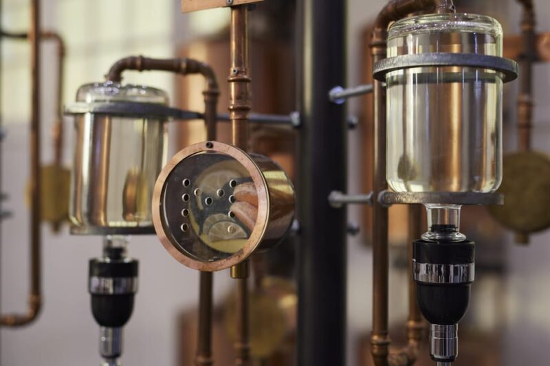 Grasse: Perfume Workshop - Scent Exploration