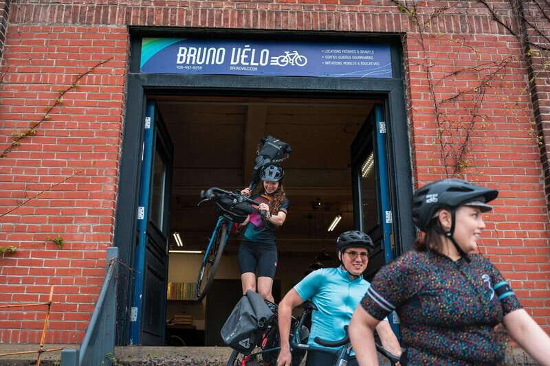 Gravel rental - Au Canal-de-Lachine - A Balanced Look