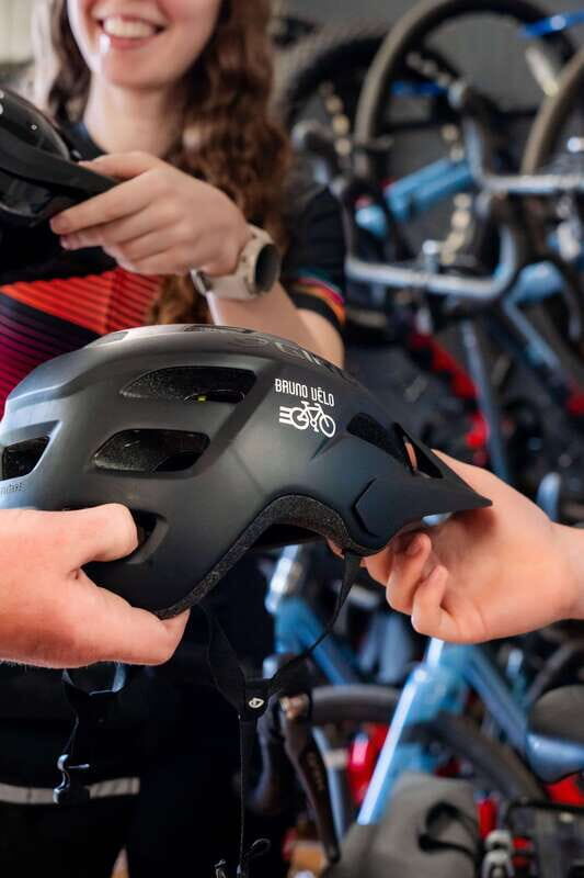 Gravel rental - Au Canal-de-Lachine - Who Will Love This?