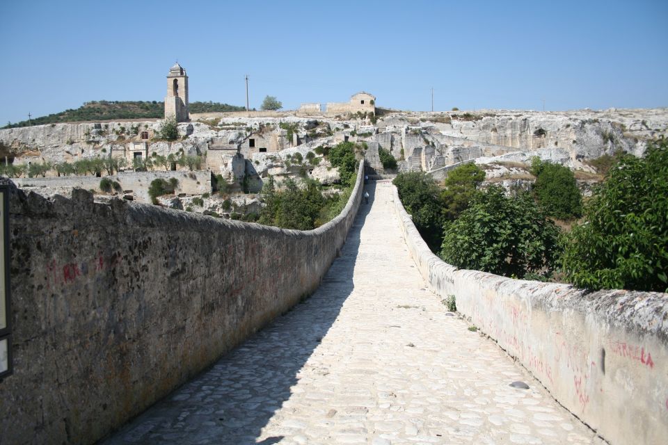 Gravina in Puglia James Bond 007 Guided Walking Tour - Frequently Asked Questions