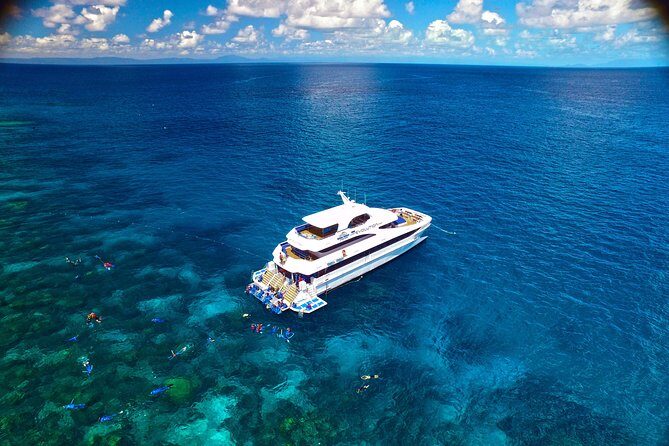 Great Barrier Reef Cruise - Gold Class VIP Lounge Package - What Sets This Tour Apart?