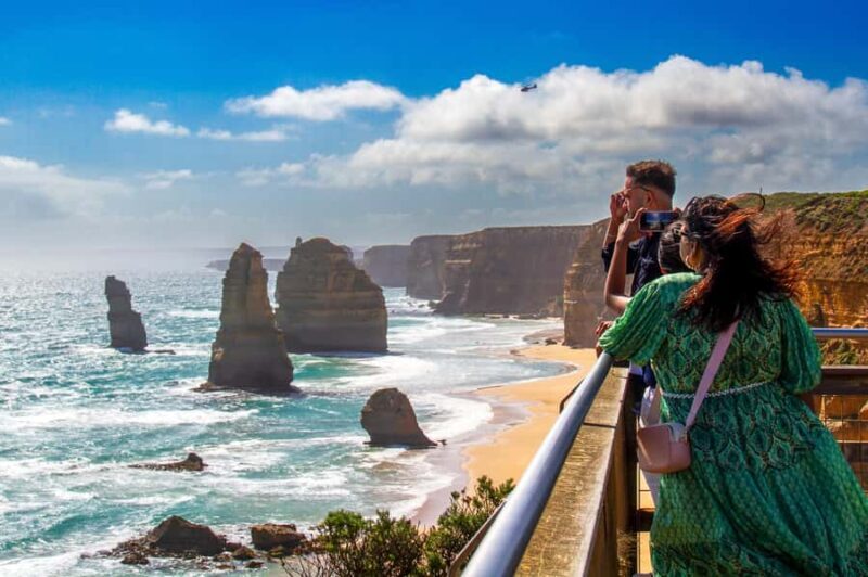 Great Ocean Road Tour w/ Deluxe Minibus & Top-Rated Guide - Key Points