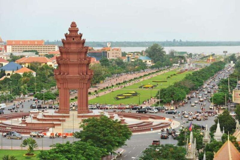 Great way to experience Phnom Penh by Eng-speaking driver - Exploring Phnom Penh’s Highlights in a Tuk-Tuk