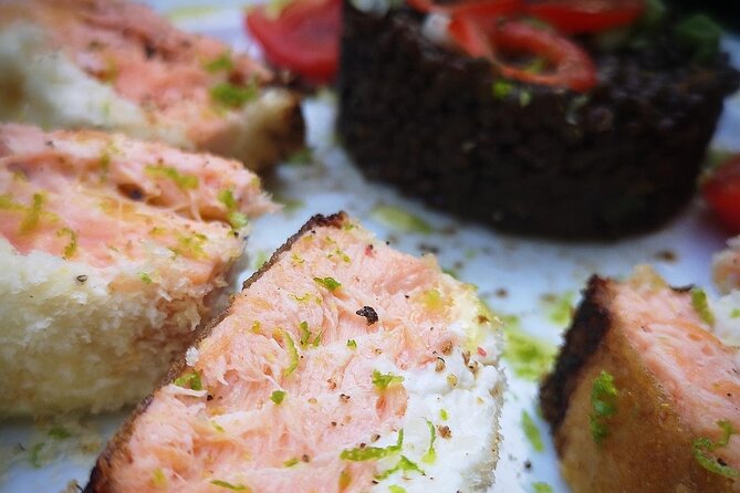 Greek Gastronomic Journey: A 7-Course Tasting Odyssey - Inclusions and Amenities