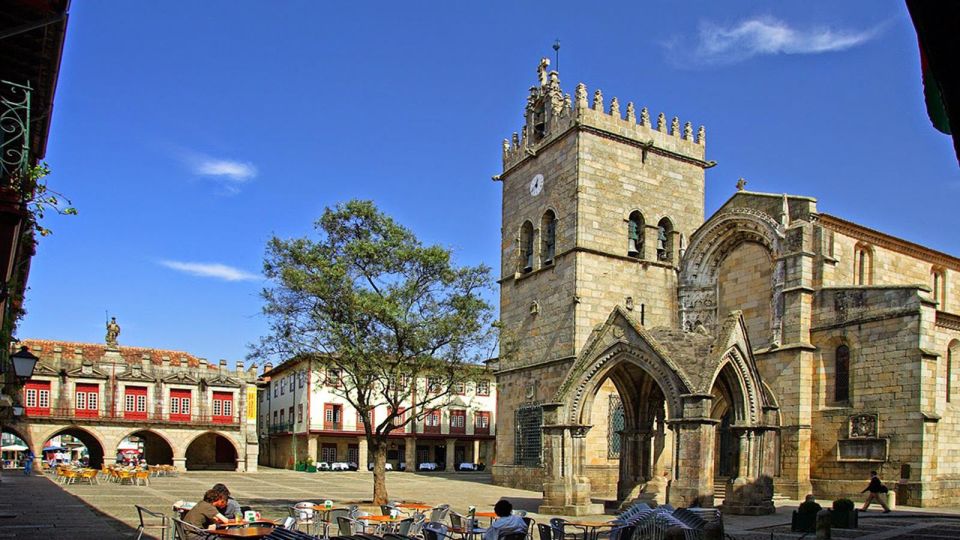 Green Wine 2 Wineries + Guimarães - From Porto - Booking and Cancellation