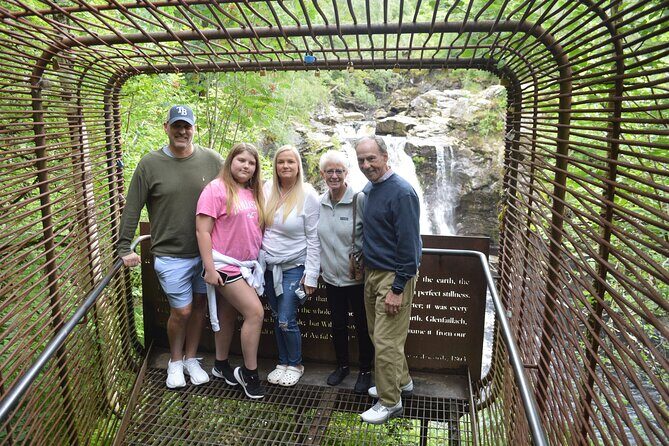 Greenock Private Tour Stirling Castle & Loch Lomond - Key Points