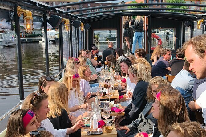 Groningen: Terrace Boat Experience with a Cozy Bar: 1 hour - An In-Depth Look at the Terrace Boat Experience
