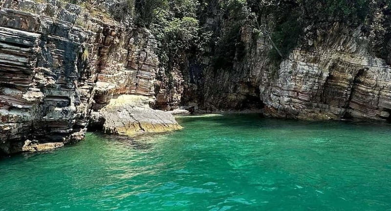 Group Boat Tour From Saranda to Krorez.Free Drink & Umbrella - The Experience on Board: Comfort, Amenities, and Guides