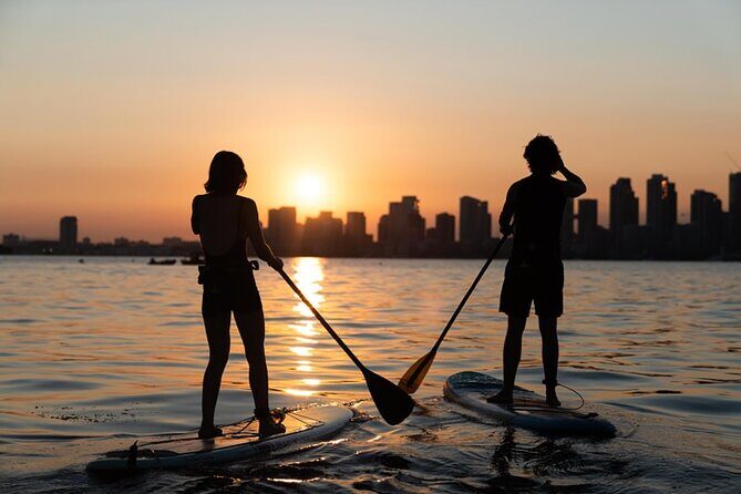 Group Intro to SUP in Toronto Island, Canada - A Quick Introduction to Toronto Islands