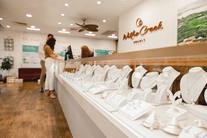 Group Live Pearl Harvest Experience - Perth - FAQs