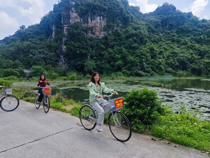 Group or Private Tour Hoa Lu Trang an Mua Cave W Boat - Exploring Hoa Lu Ancient Citadel
