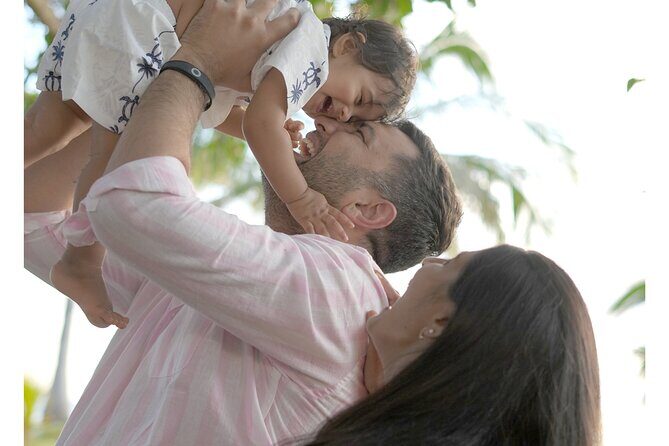 Group Photography Experience at Waikiki Beach - Key Points