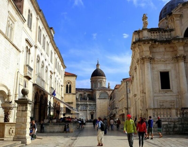 Group tour: Dubrovnik Walking Tour (1h duration, 9:30am, 6pm - The Itinerary: What You Can Expect in 60 Minutes