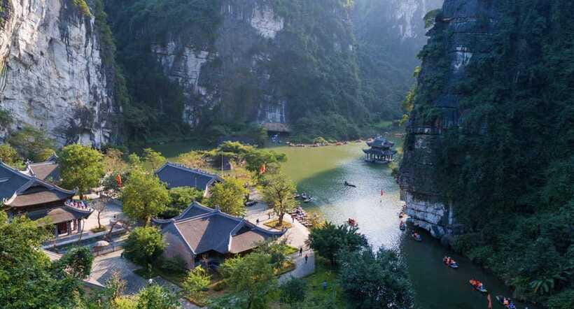 Group Tour: Hoa Lu - Tam Coc/Trang An - Mua Cave From Hanoi - Tour Overview
