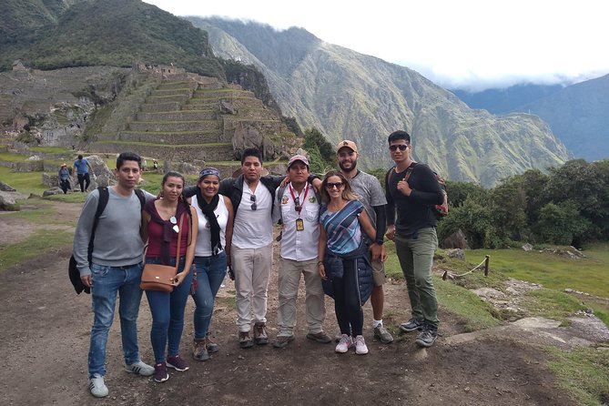 Group Tour in Machupicchu From Aguas Calientes. - Transportation to Machu Picchu