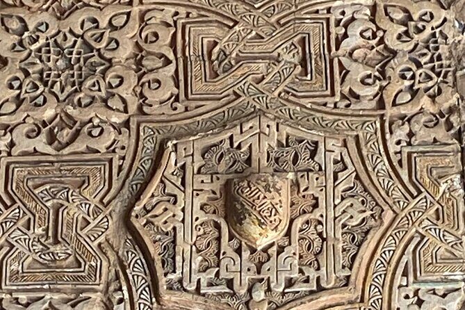 Group visit to the Alhambra and Generalife (tickets included) - The Full Experience: Touring the Alhambra and Generalife