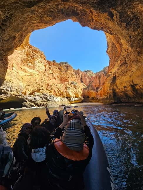Gruta de benagil e praia da marinha e lugares secretos - Who Should Consider This Tour?