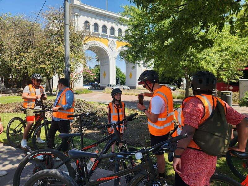 Guadalajara: Bicycle tour of the city visiting places of interest. - A Detailed Breakdown of the Itinerary
