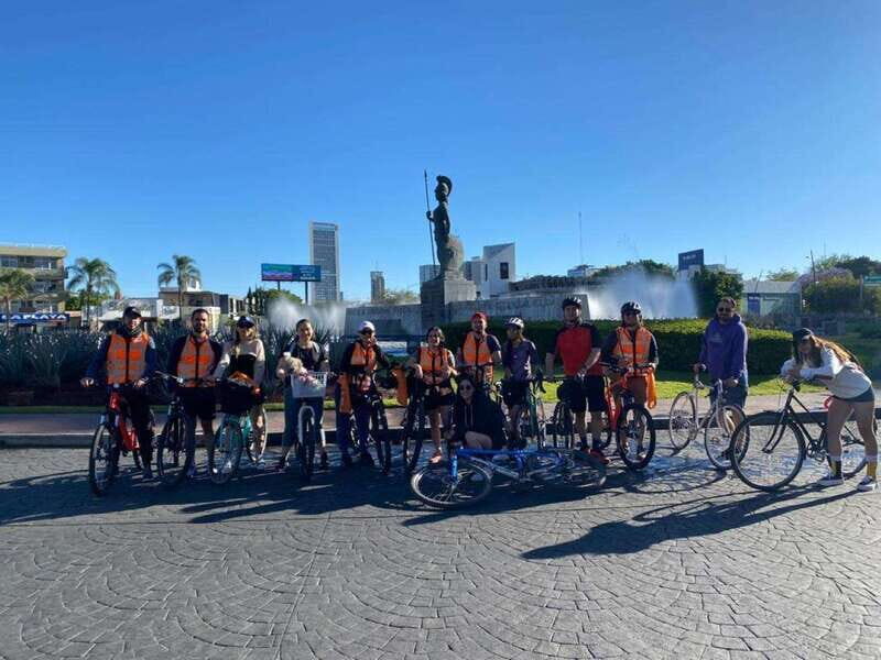 Guadalajara: Bicycle tour of the city visiting places of interest. - Who Should Consider This Tour?
