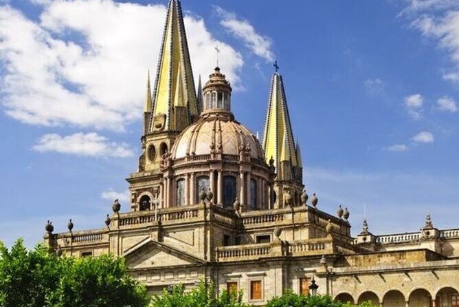 Guadalajara Highlights Custom Walking Tour With A Guide - Practical Tips for Your Tour Day