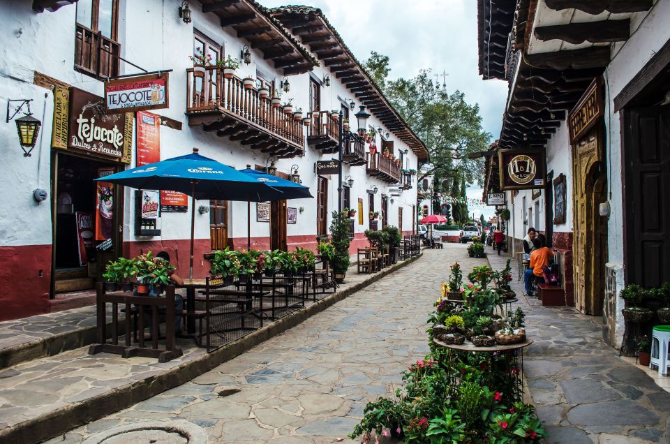 Guadalajara: Mazamitla Tour and Mundo Aventura With Safari - Exploring San Cristobal Church