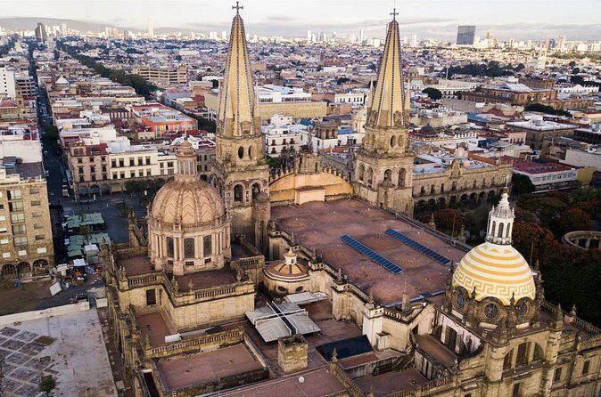 Guadalajara Private Walking Tour With A Guide (Private Tour) - Who Should Consider This Tour?