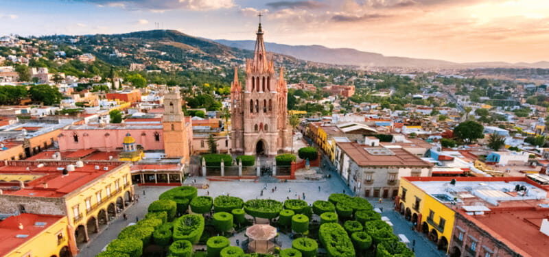 Guadalajara - Sierra Gorda by Motorcycle: SM Allende, Bernal, Guanajuato - Key Points